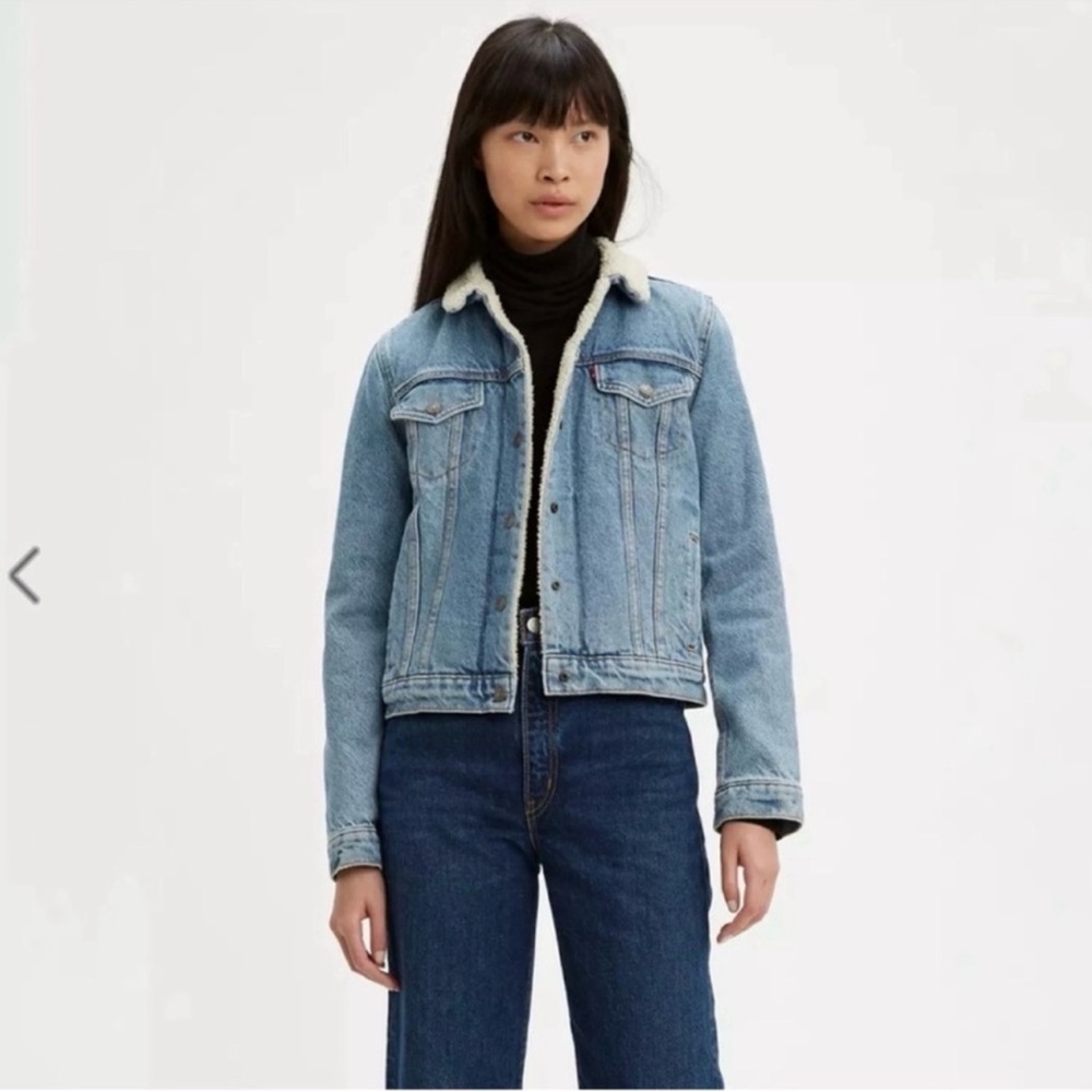 Levi's Light Blue Denim Jacket with Cream Collar